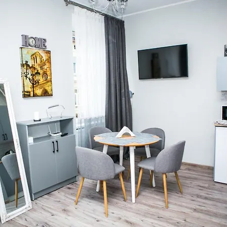Апартаменты Luxury Flat In Downtown Львов Экстерьер фото